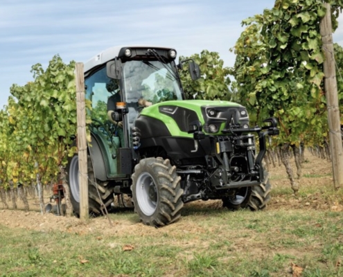 Deutz-Fahr Weinbautraktor