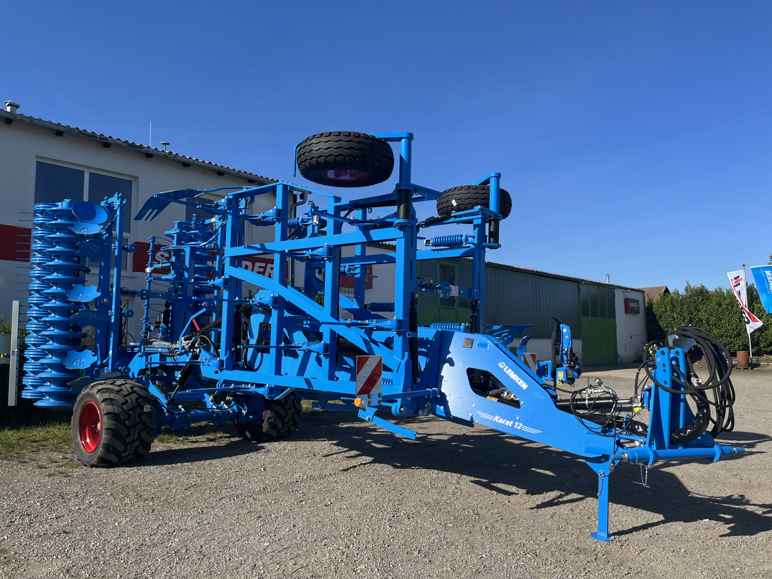 Lemken Karat 12/600