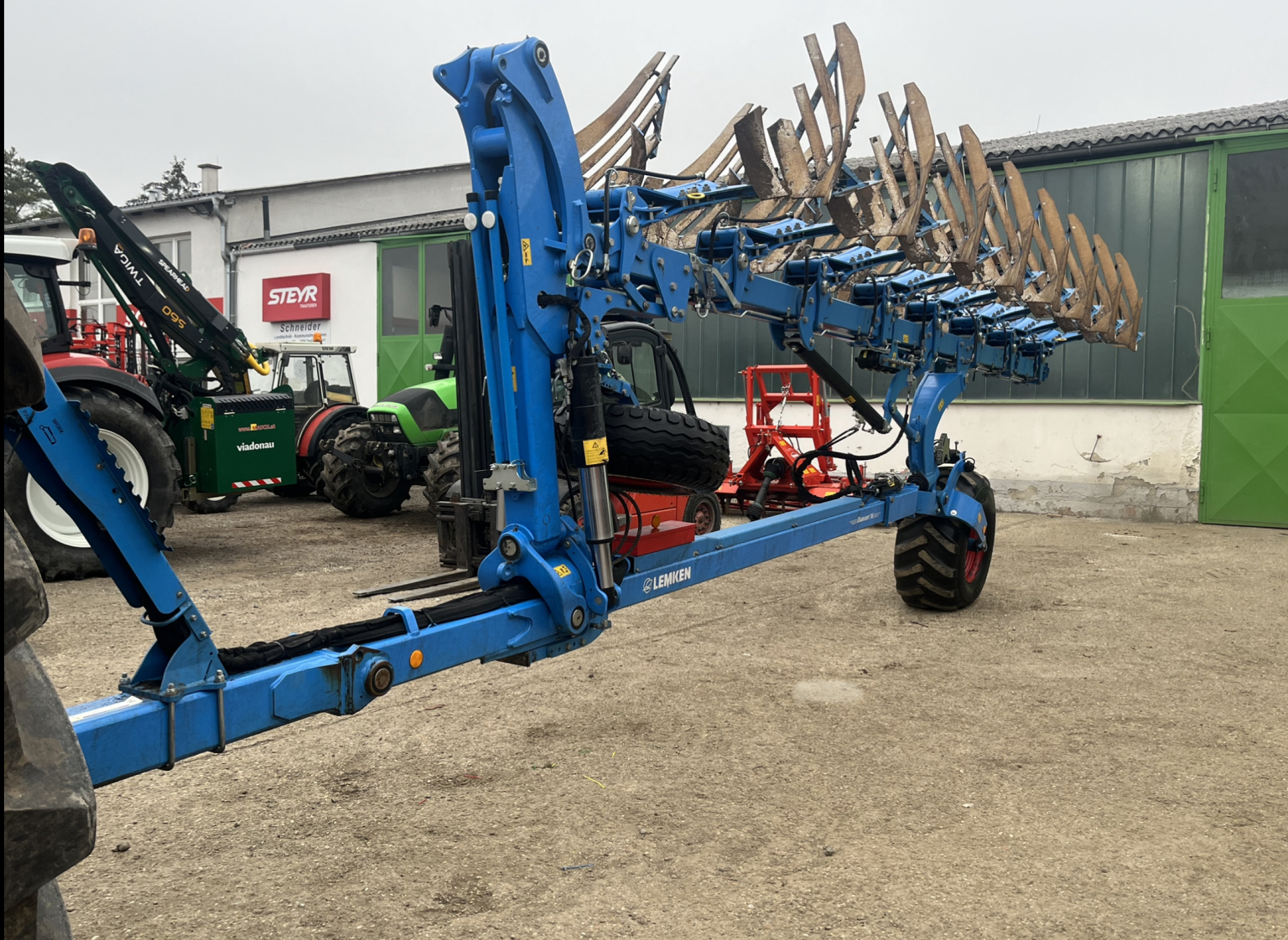 Lemken Diamant 16VU